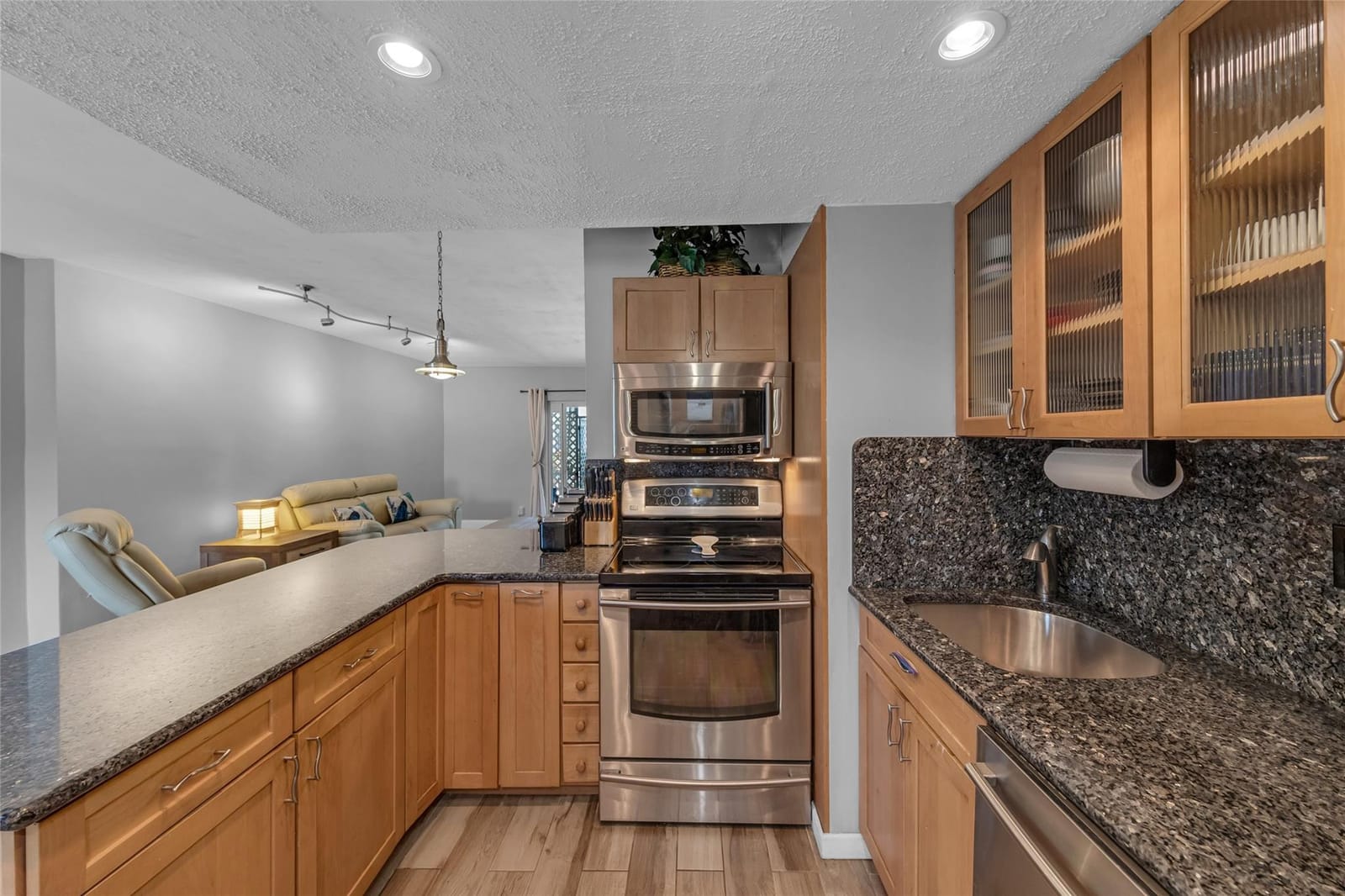 1535 SE 15th Street 105 — photo 11