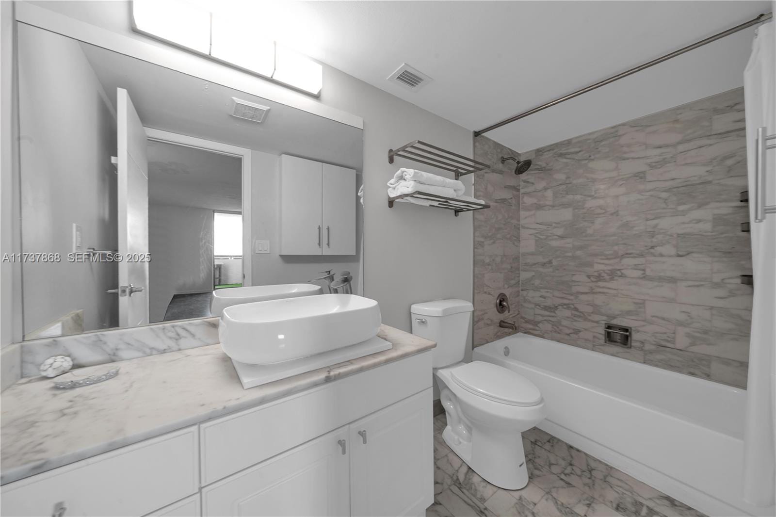 2555 Collins Avenue 2404, Miami Beach, FL 33140 photo 20