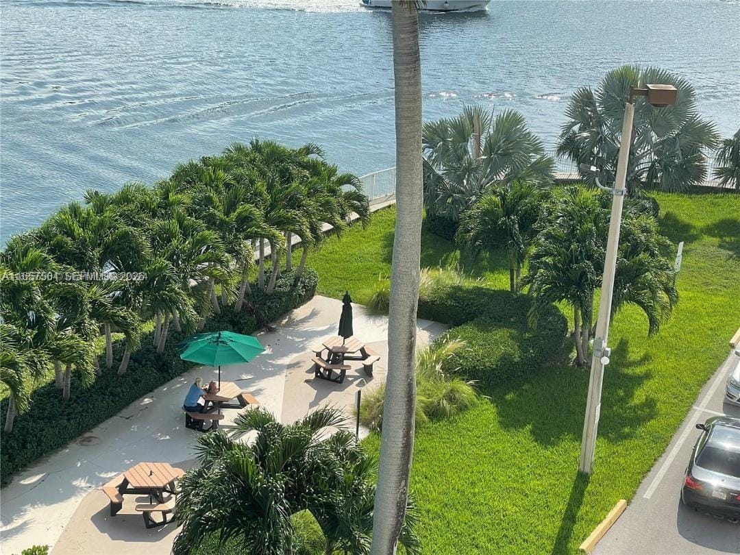 400 Kings Point Drive 328, Sunny Isles Beach, FL 33160 photo 13
