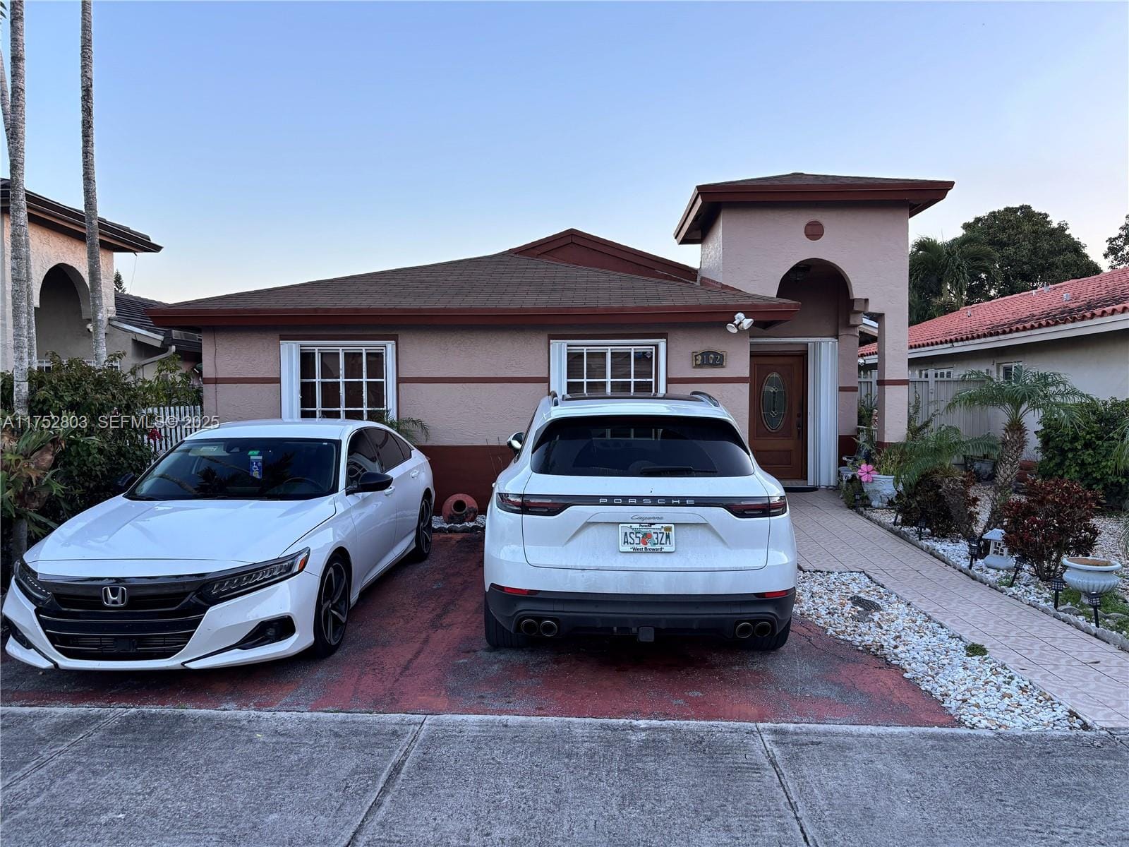 3162 W 69th Place, Hialeah, FL 33018