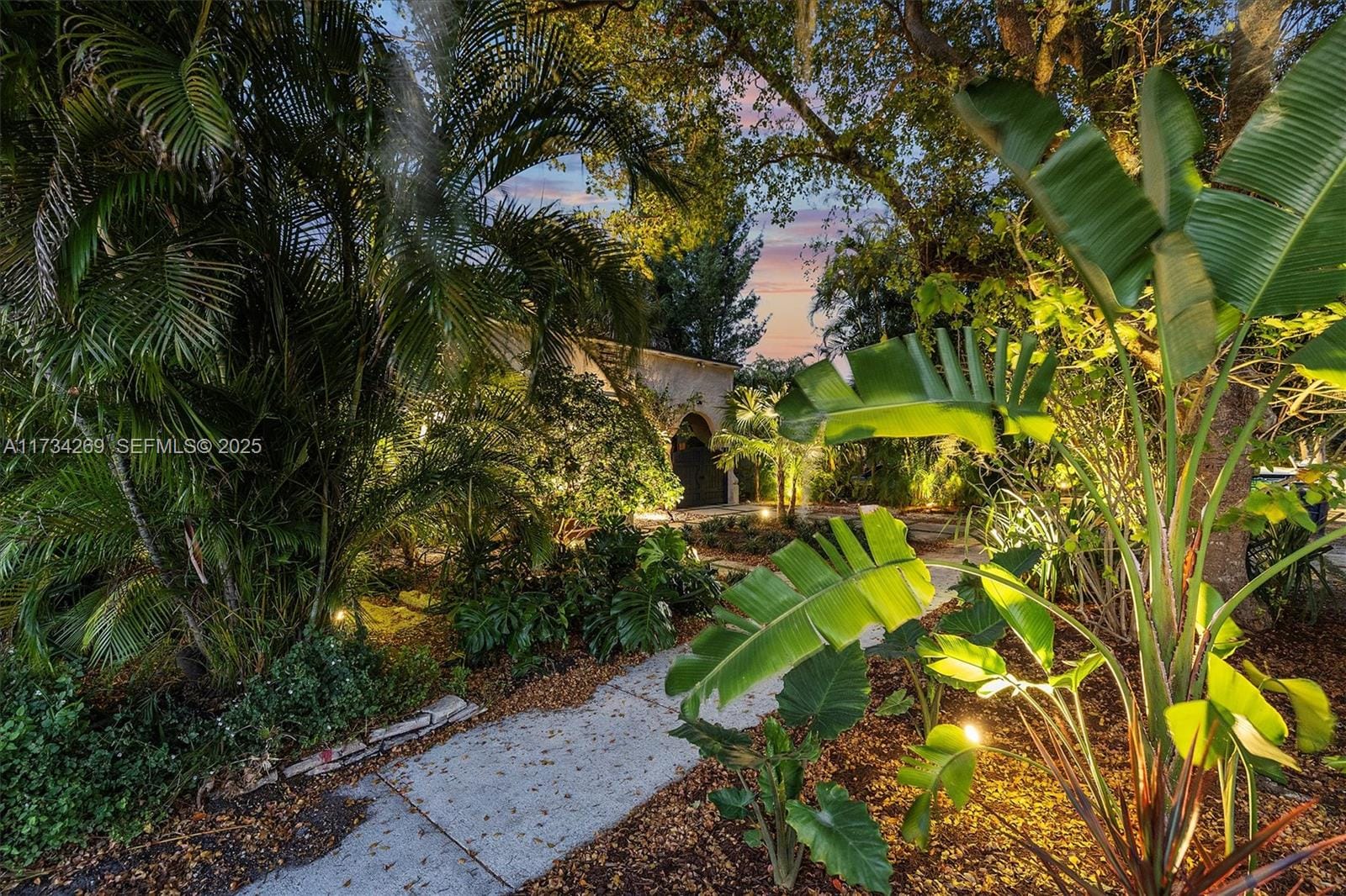 203 NE 90th Street, El Portal, FL 33138 photo 13