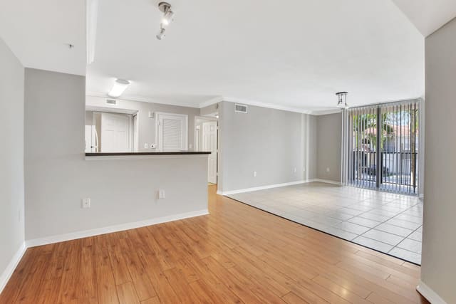 15095 Michelangelo Boulevard 203, Delray Beach, FL 33446