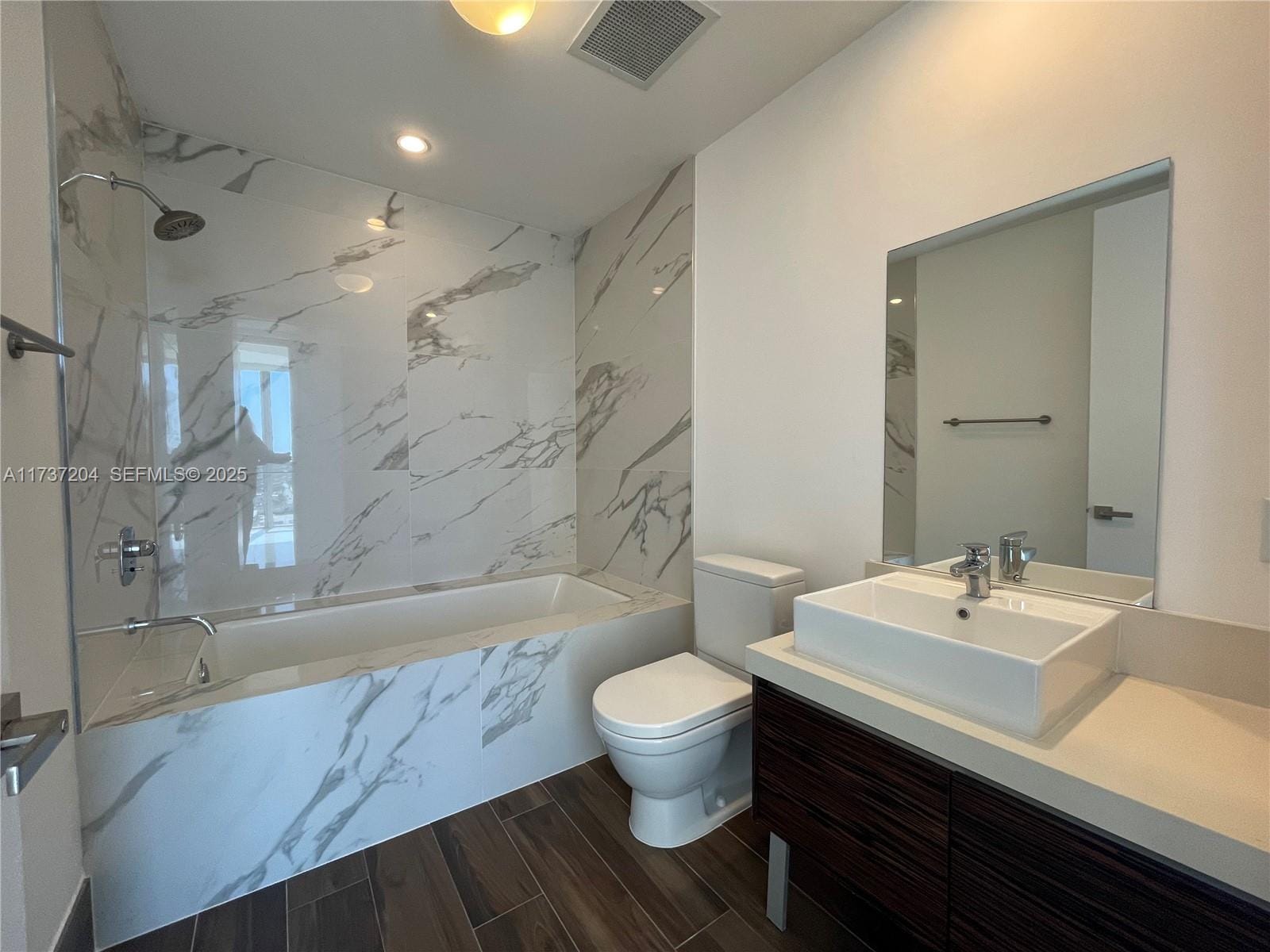 1100 Biscayne Boulevard 1906, Miami, FL 33132 photo 12