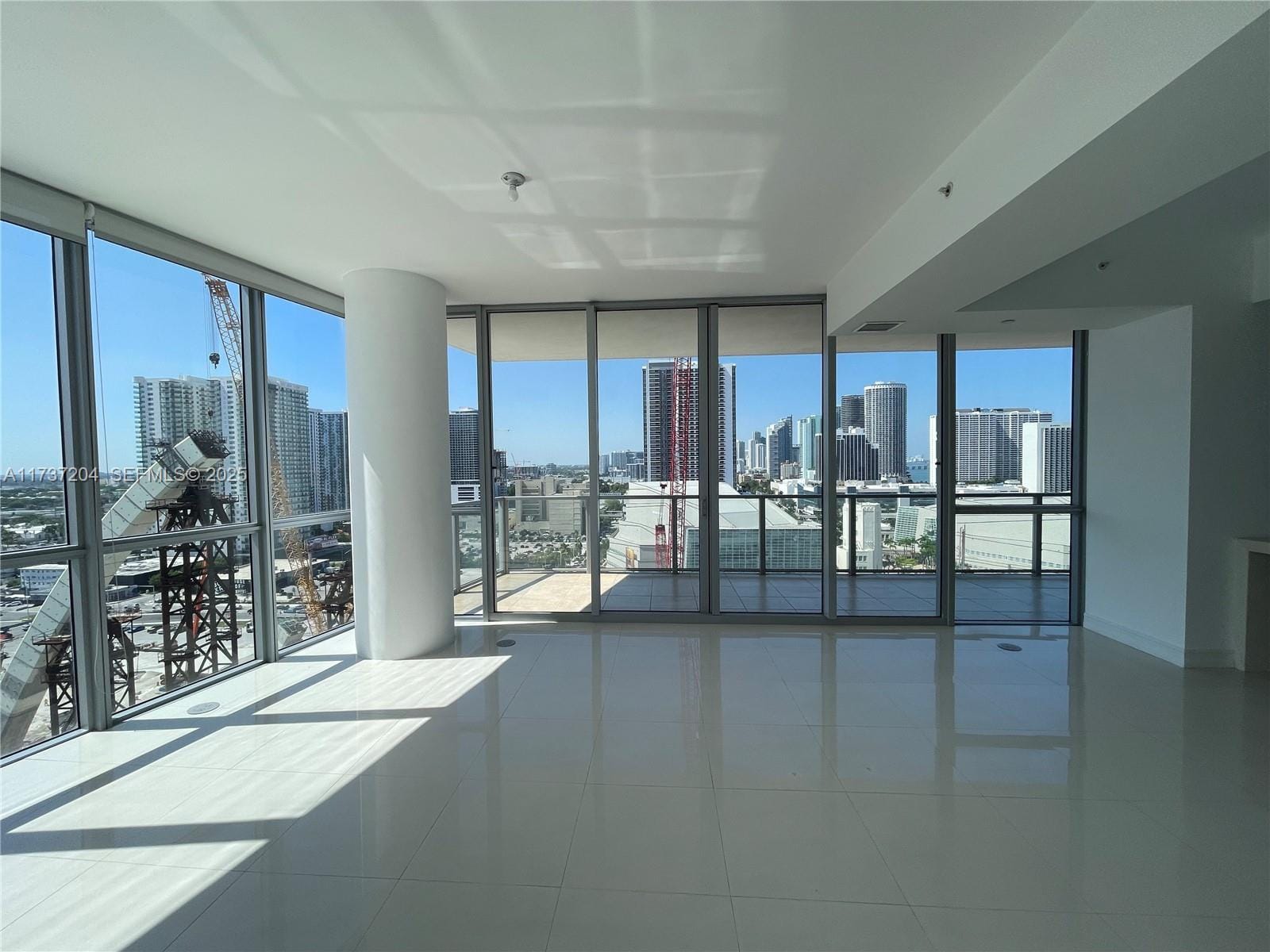 1100 Biscayne Boulevard 1906, Miami, FL 33132 photo 15