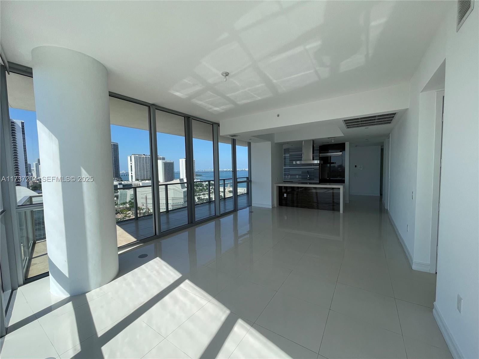 1100 Biscayne Boulevard 1906, Miami, FL 33132 photo 16