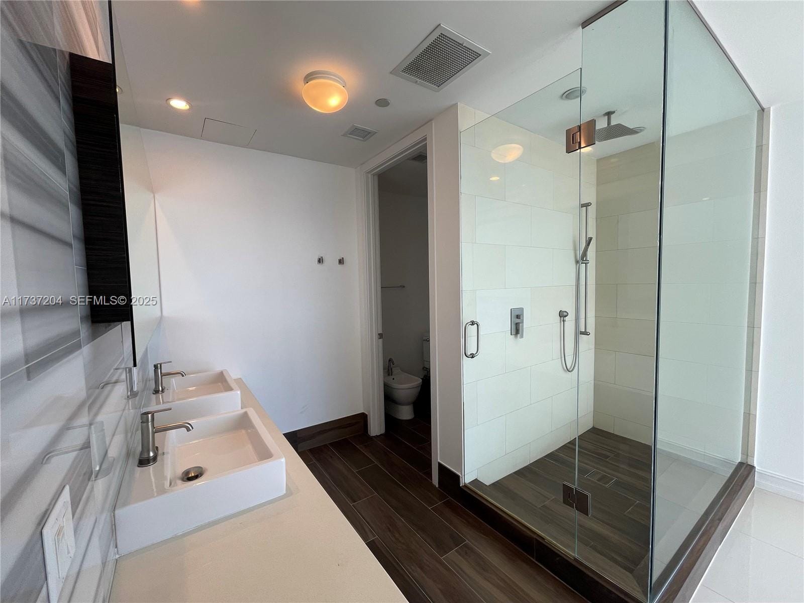 1100 Biscayne Boulevard 1906, Miami, FL 33132 photo 26