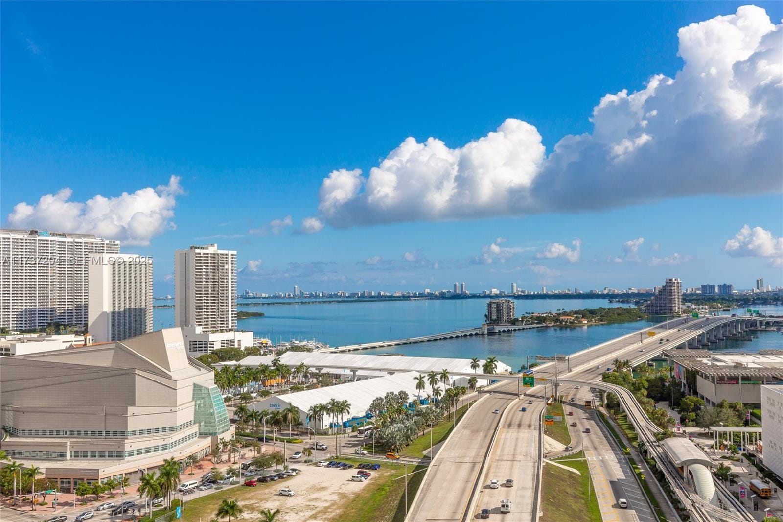 1100 Biscayne Boulevard 1906, Miami, FL 33132 photo 5