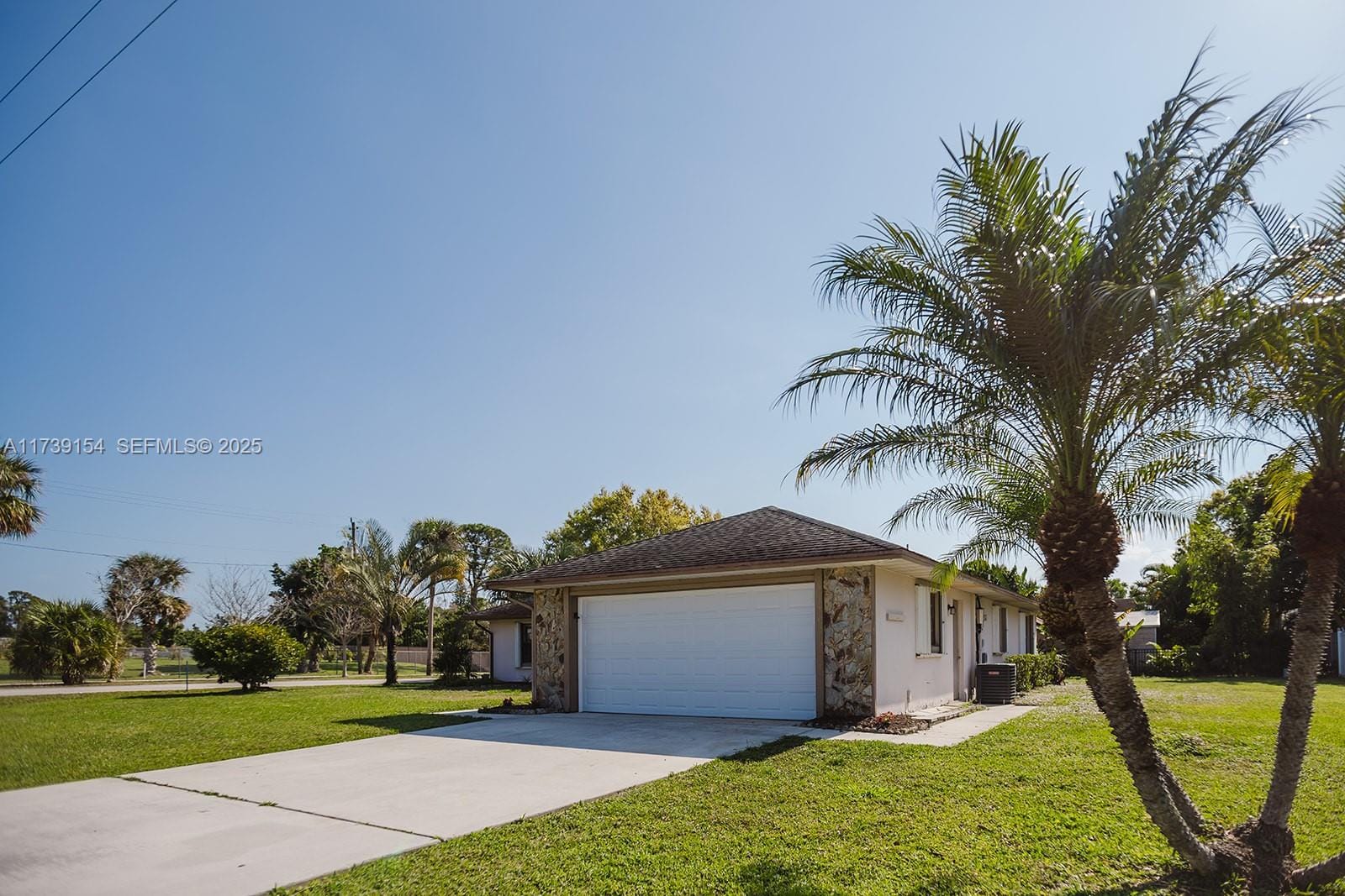 5800 Paleo Pines Circle, Fort Pierce, FL 34951 photo 1