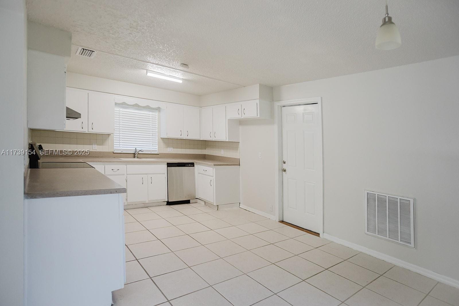 5800 Paleo Pines Circle, Fort Pierce, FL 34951 photo 3