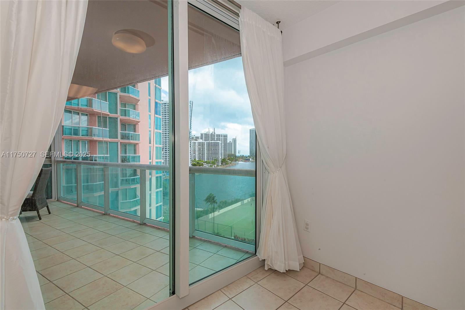 3370 Hidden Bay Drive 906 — photo 11