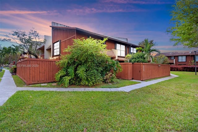 6421 SW 116th Court A, sold in Snapper Village Phase 2 S, Miami, FL