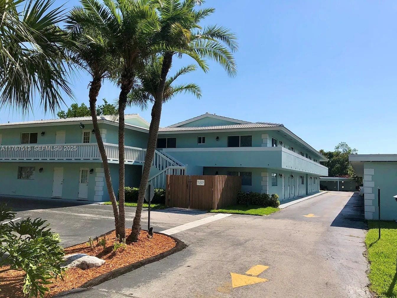 222 N Federal Highway 207, Deerfield Beach, FL 33441 photo 14