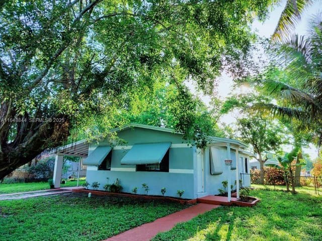 940 NW 34th Avenue, sold in Sunrise Heights, Lauderhill, FL