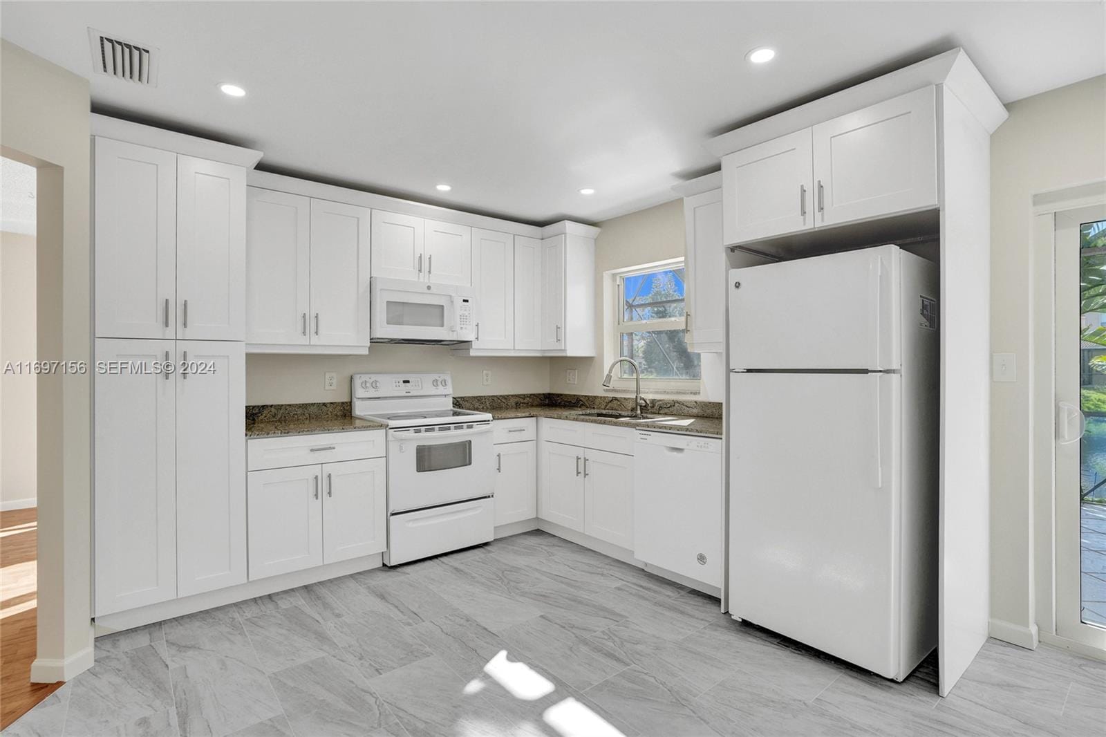 10820 NW 12th Place, Plantation, FL 33322 photo 8