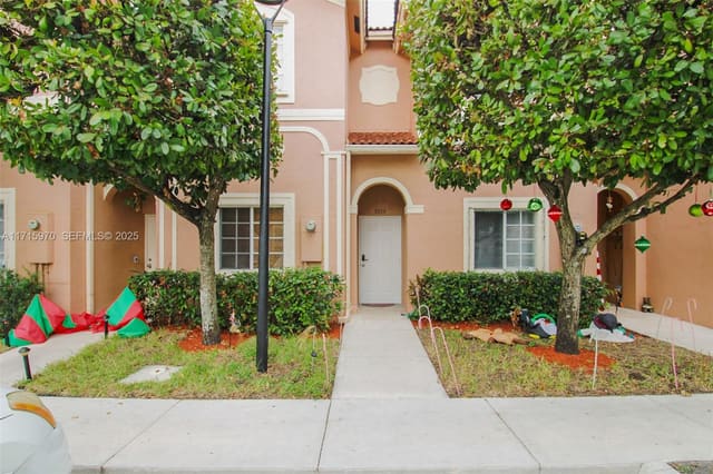7854 Catalina Circle, Tamarac, FL 33321