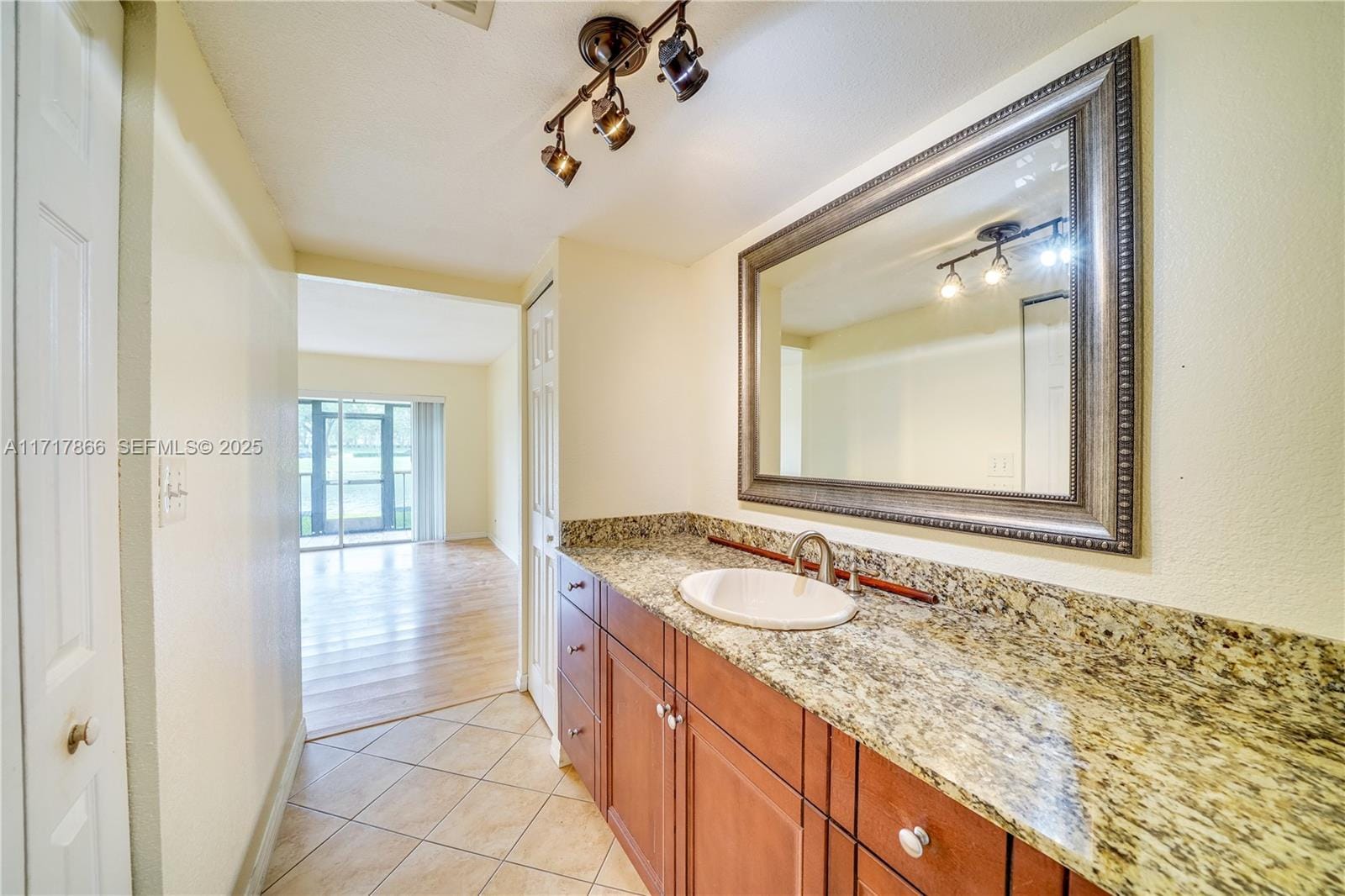 3905 N Nob Hill Road 106, Sunrise, FL 33351 photo 9