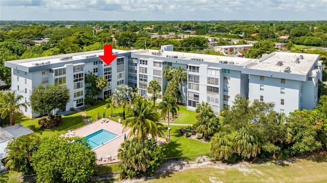 1402 NW 80th Avenue 410, sold in Continental Village Condo, Margate, FL