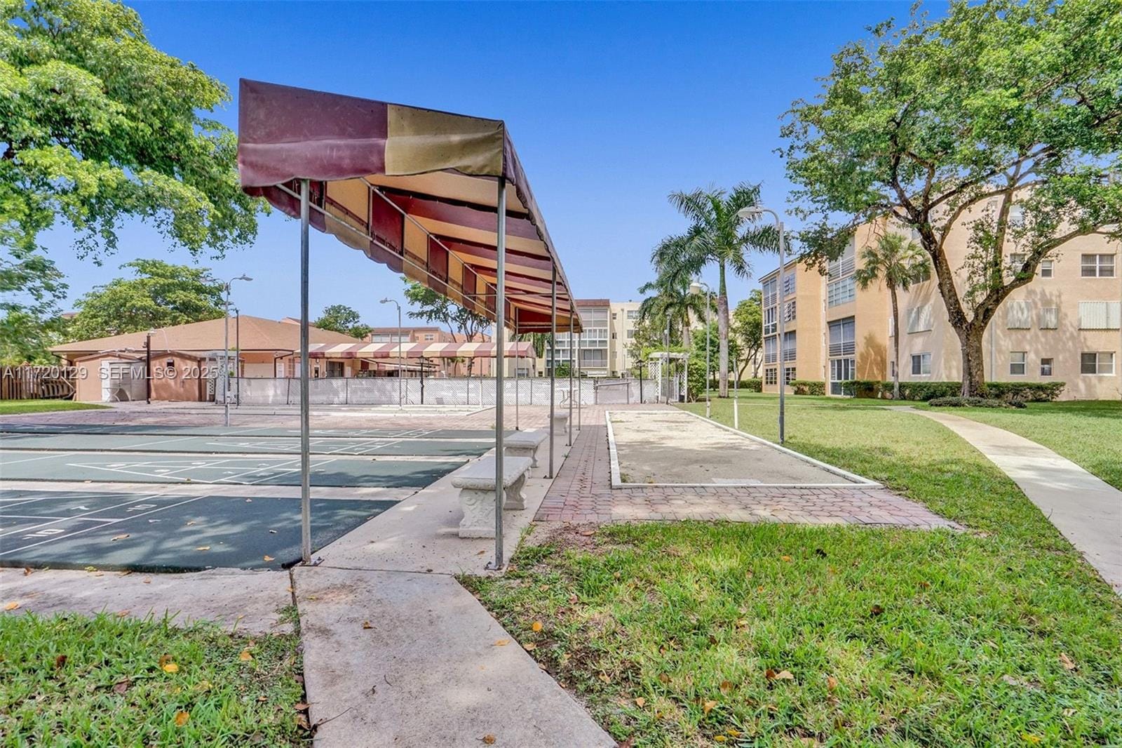 2811 Somerset Drive 203, Lauderdale Lakes, FL 33311 photo 30