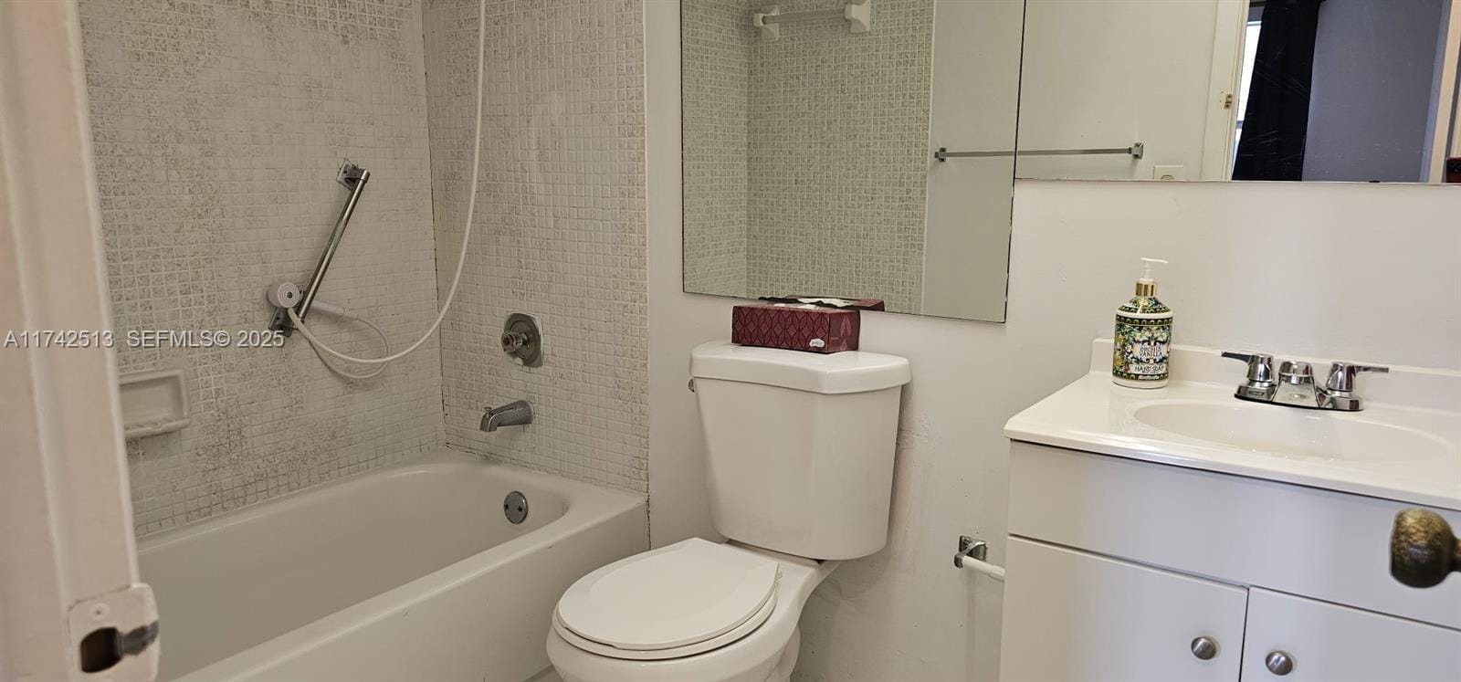 9380 Sunrise Lakes Boulevard 103, Sunrise, FL 33322 photo 13