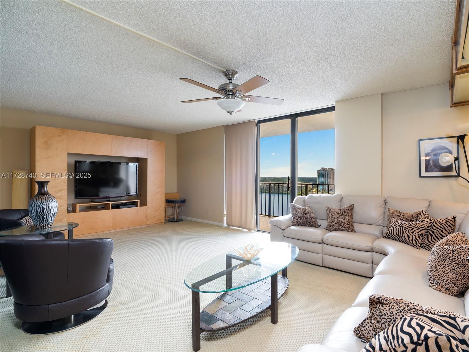 18181 NE 31st Court 1601, Aventura, FL 33160 photo 2
