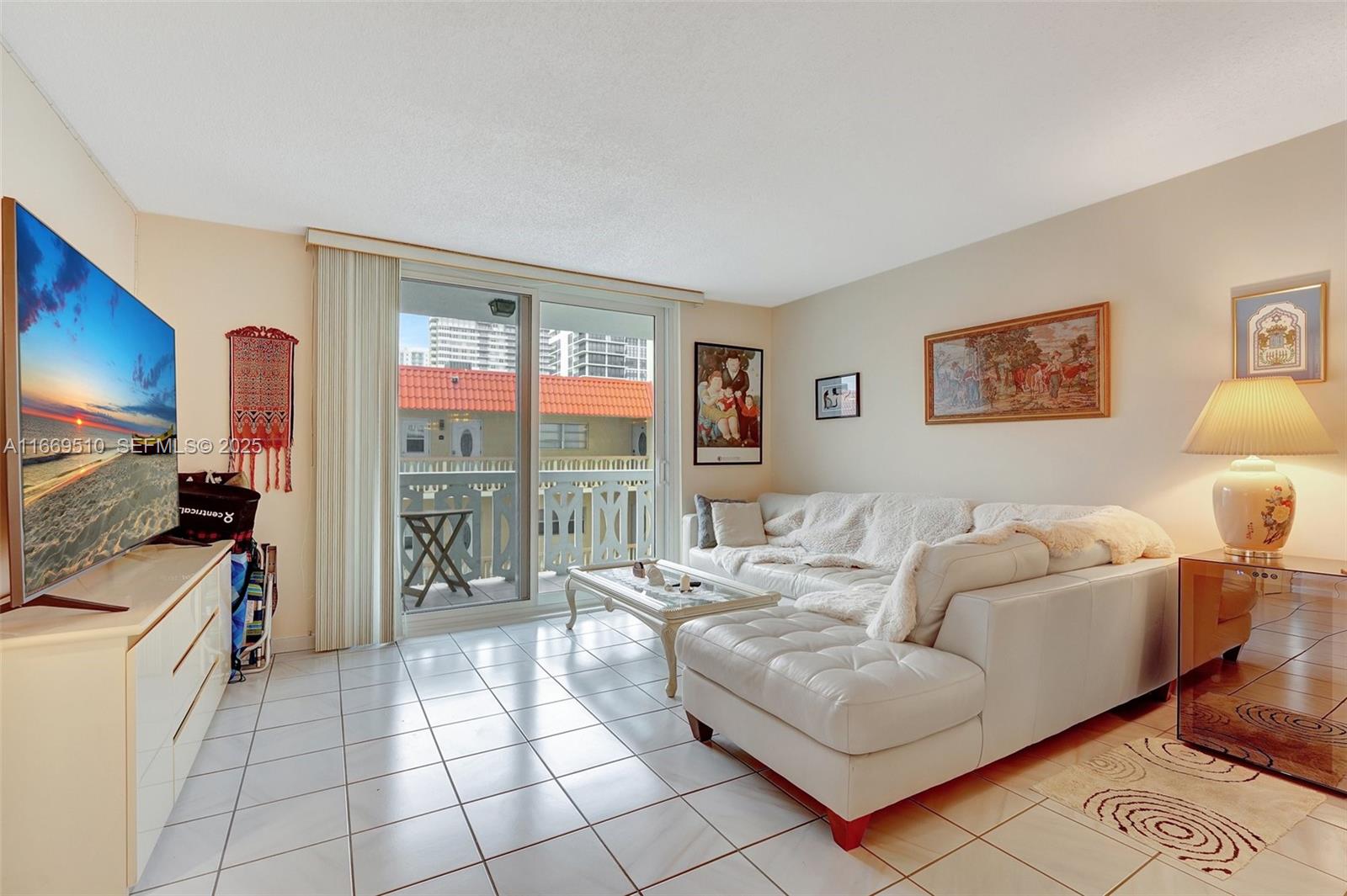 3113 S Ocean Drive 402, Hallandale Beach, FL 33009, Hallandale Beach
