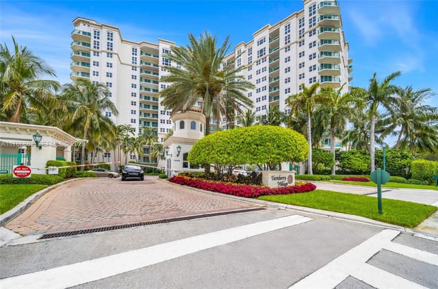 20000 E Country Club Drive 911, sold in Turnberry Vlg No Tower Co, Aventura, FL