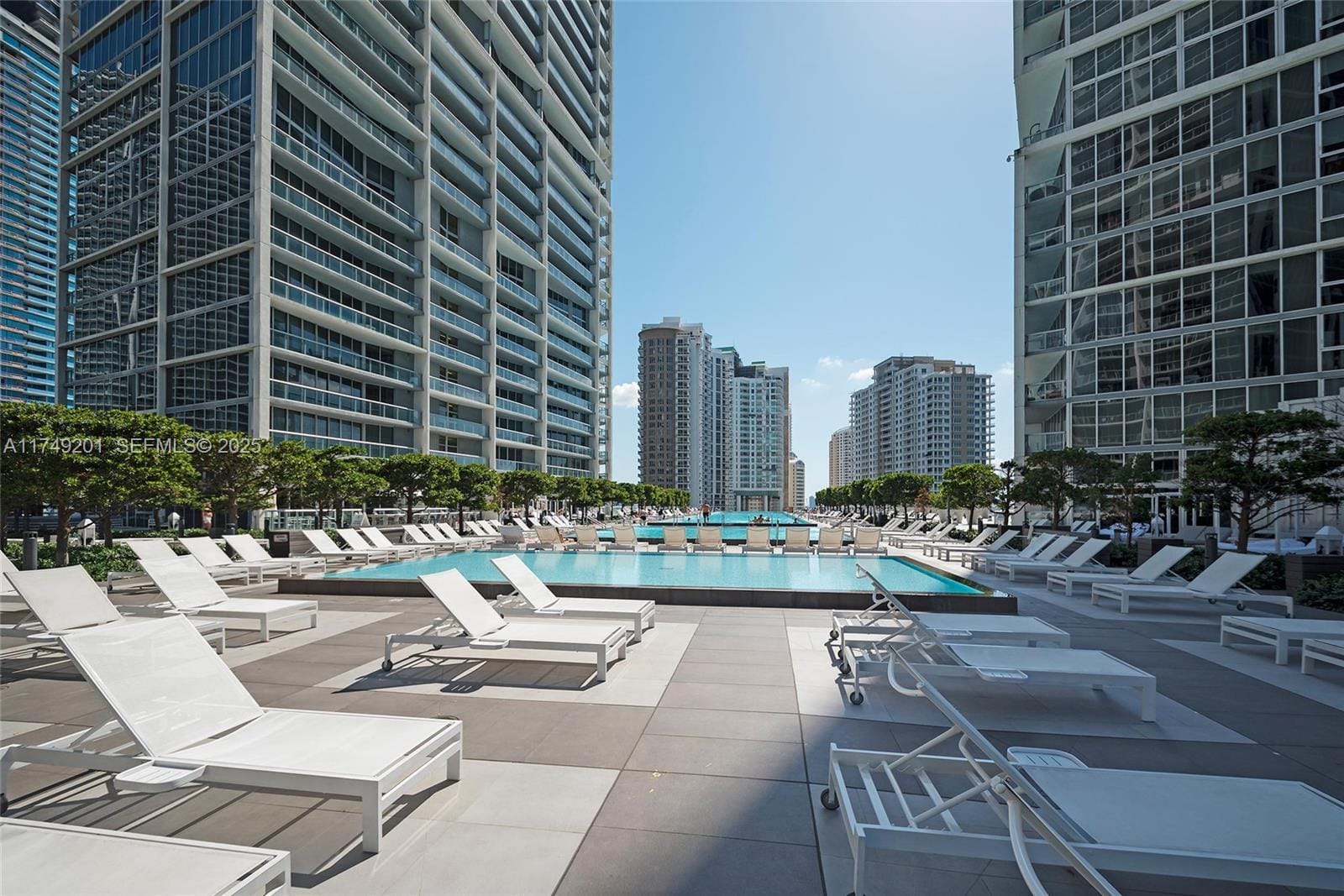 485 Brickell Avenue 2603 — photo 3