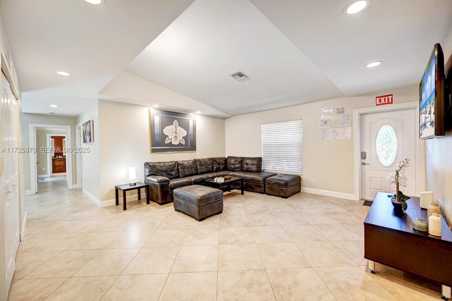402 SE 5th Street, Dania Beach, FL 33004 photo 4