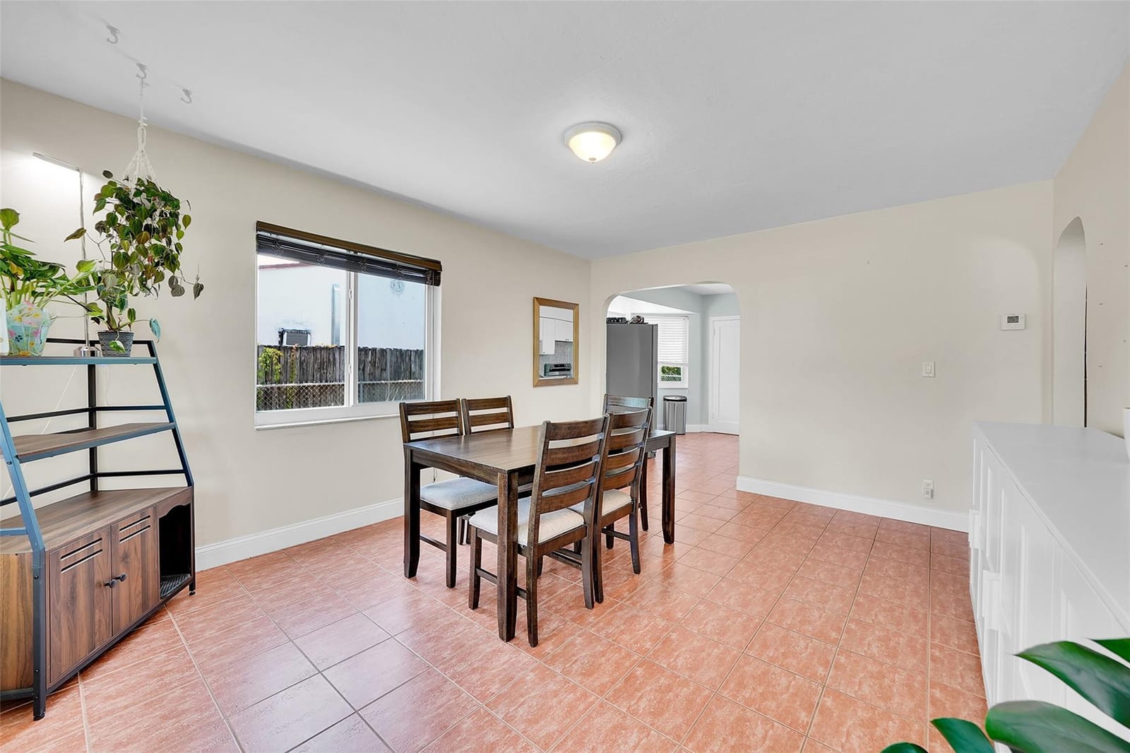 2835 Adams Street — photo 3