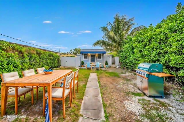 2372 NW 34th Street, sold in New Haven Sub, Miami, FL
