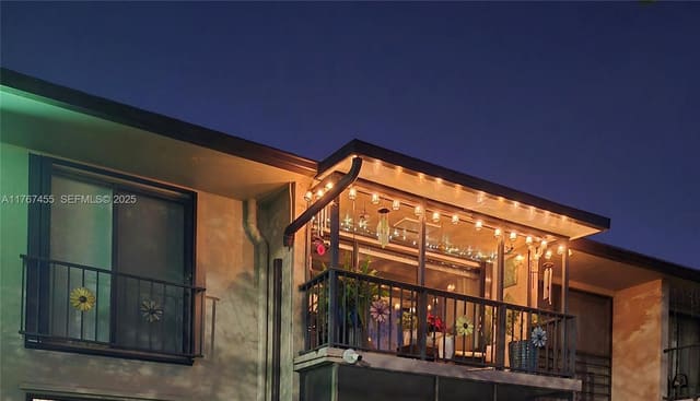 5773 Washington Street J21, sold in Holiday Park 1 Condo, Hollywood, FL