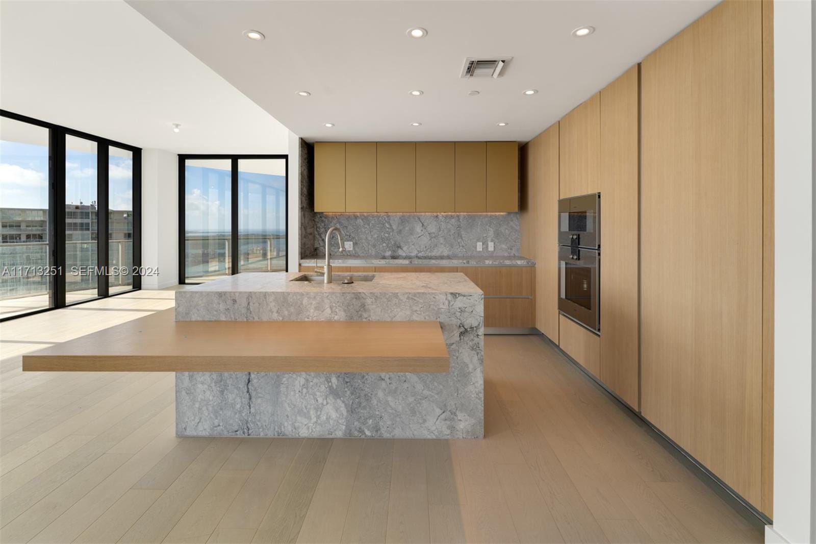 500 Alton Road 3901, Miami Beach, FL 33139 photo 16