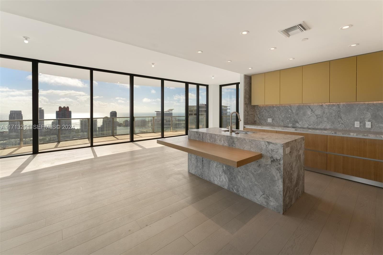 500 Alton Road 3901, Miami Beach, FL 33139 photo 3