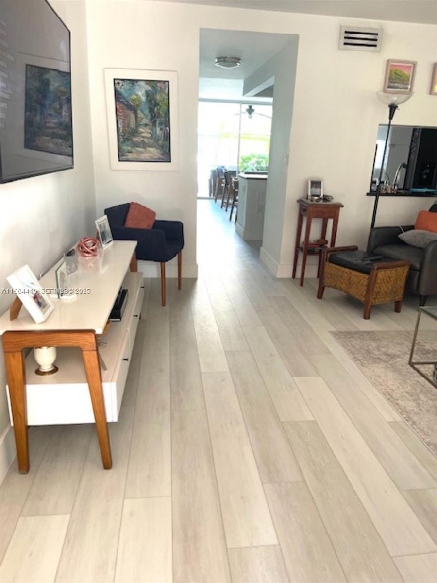 265 Grapetree Drive 108 — photo 2