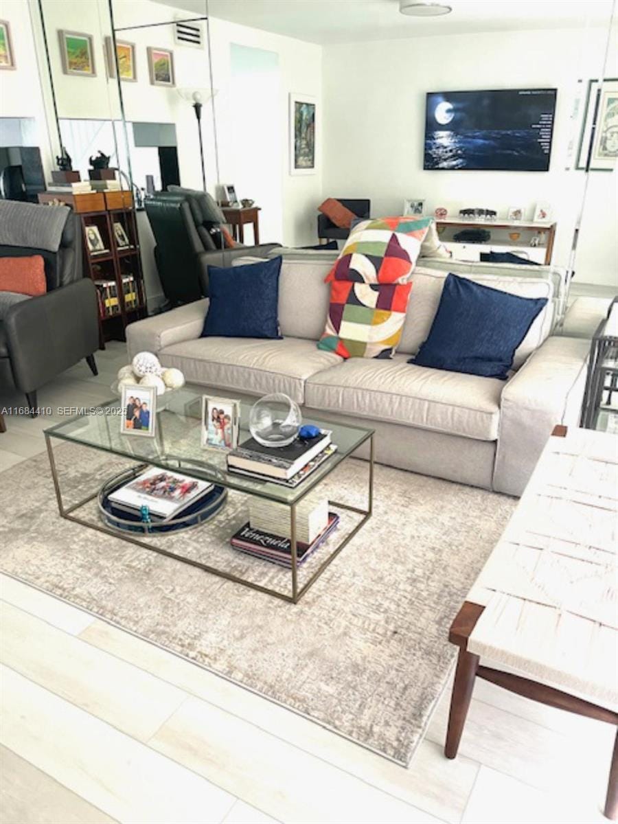 265 Grapetree Drive 108 — photo 3