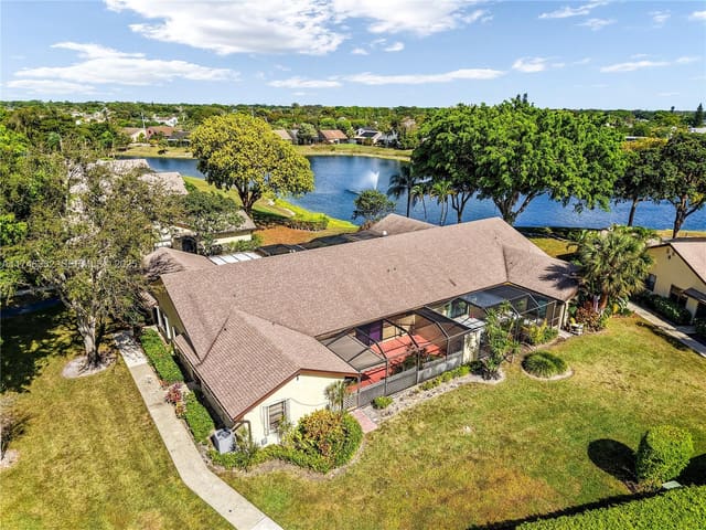 23362 Barlake Drive, sold in Lakes Of Boca Barwood 2, Boca Raton, FL