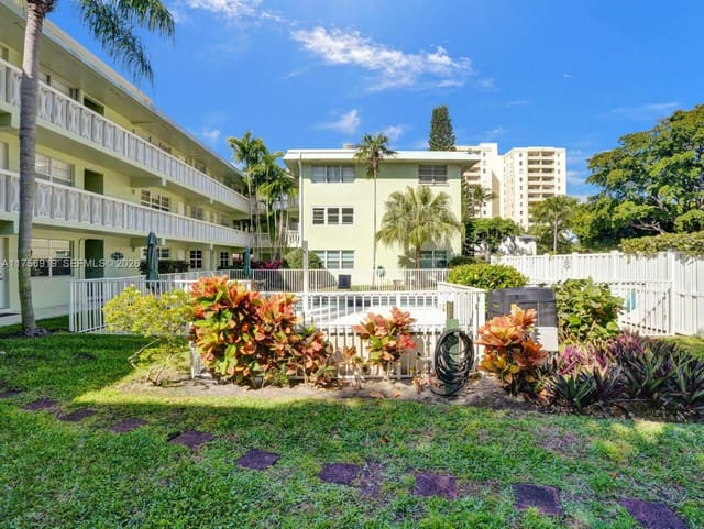 1900 NE 8th Court 306, sold in Gateway Arms Condo, Fort Lauderdale, FL