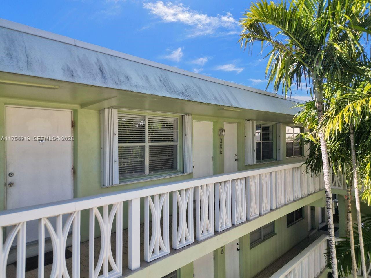 1900 NE 8th Court 306, Fort Lauderdale, FL 33304 photo 18