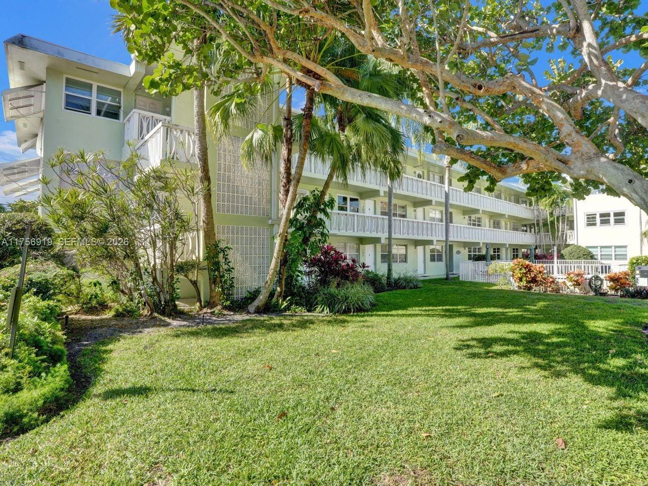 1900 NE 8th Court 306, Fort Lauderdale, FL 33304 photo 22