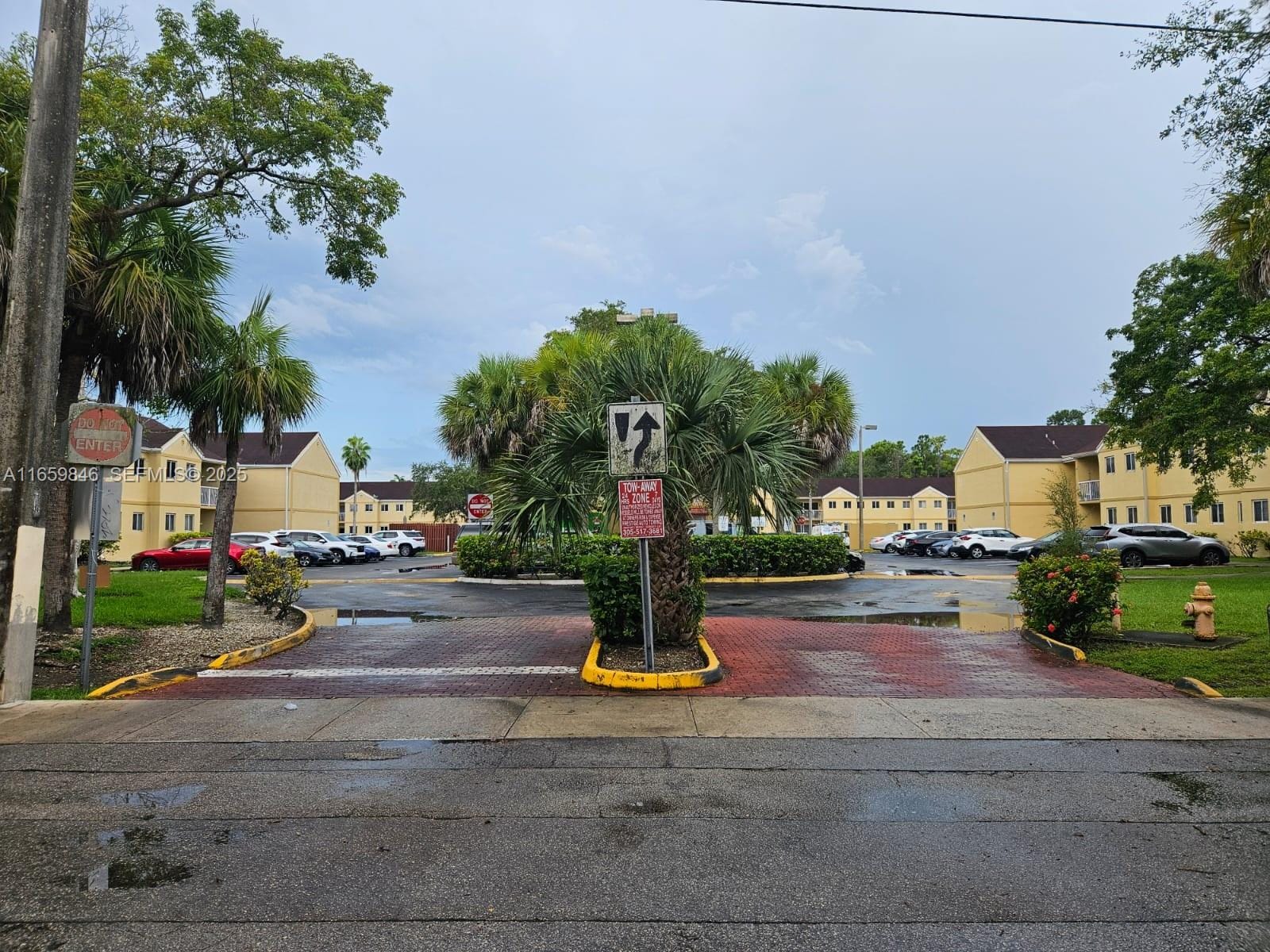 13820 SW 112th Street 203, Miami, FL 33186 photo 1