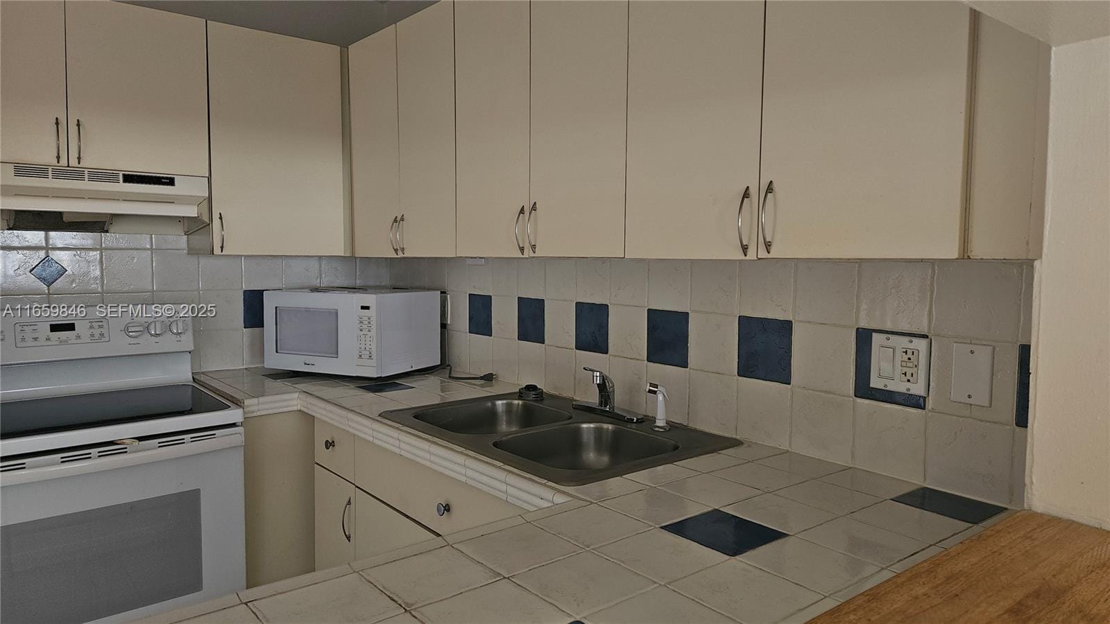 13820 SW 112th Street 203, Miami, FL 33186 photo 12