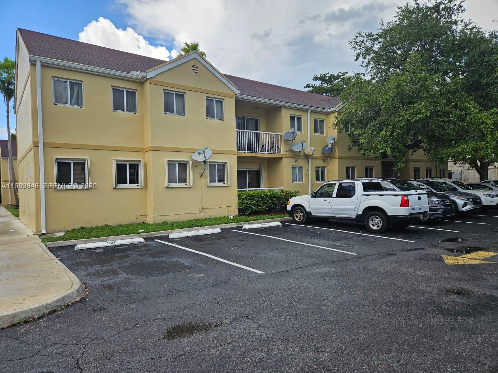 13820 SW 112th Street 203, Miami, FL 33186 photo 3