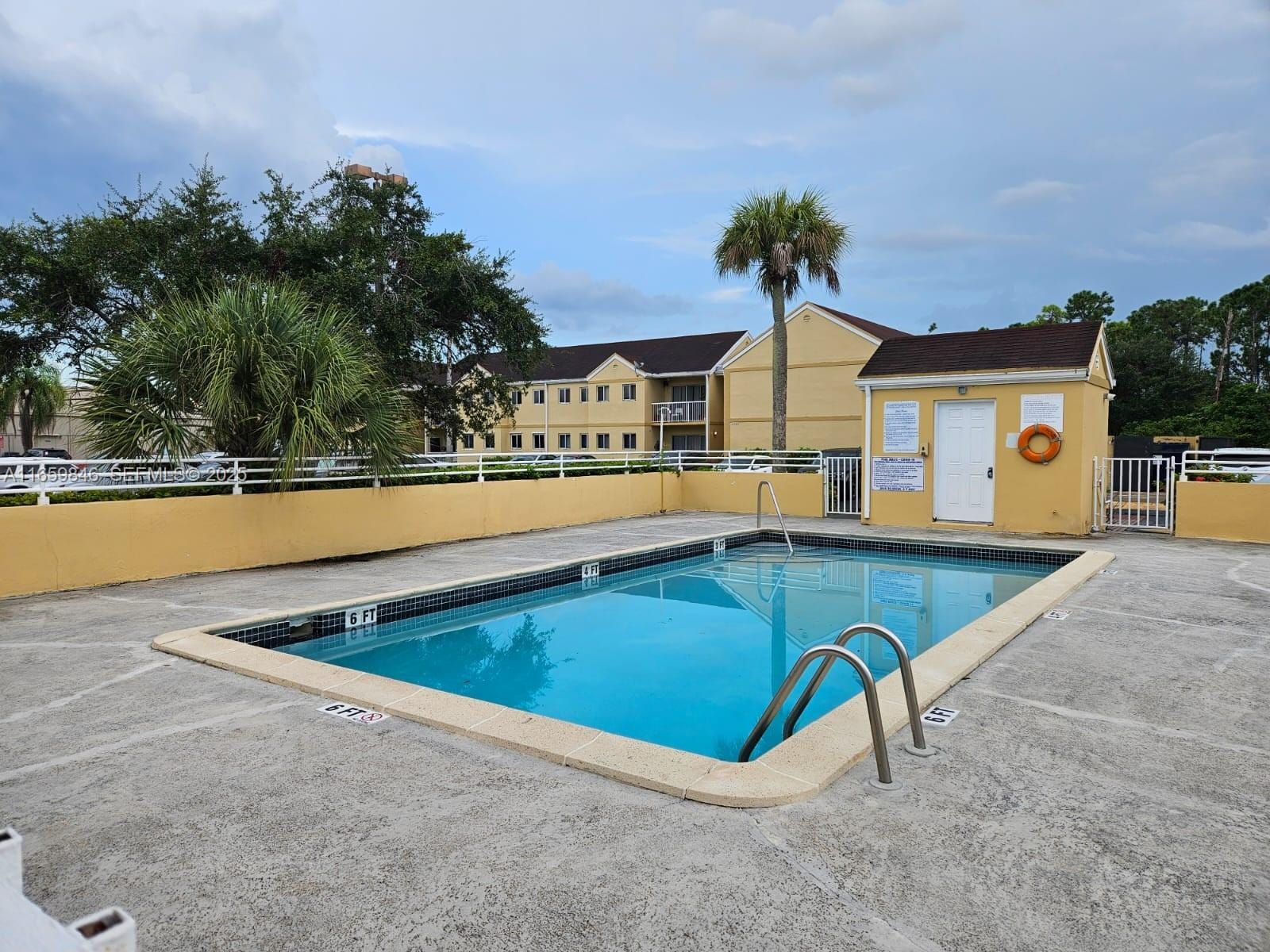 13820 SW 112th Street 203, Miami, FL 33186 photo 4