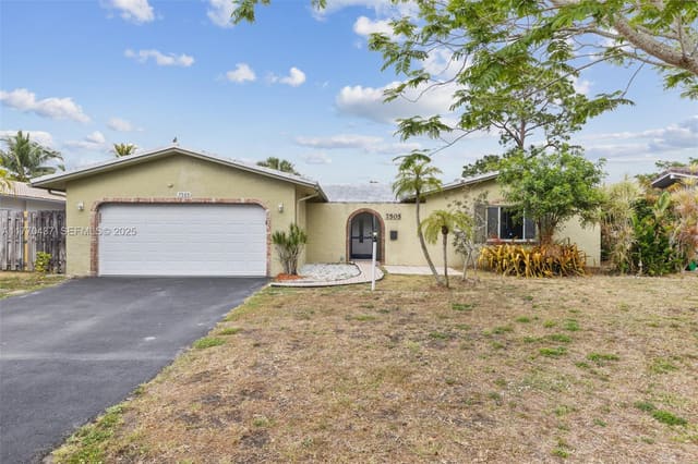 7505 NW 42nd Street, Coral Springs, FL 33065