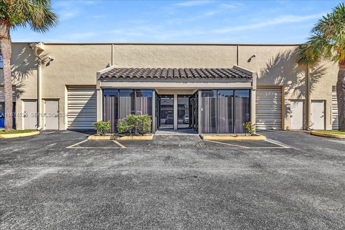 6187 NW 167th Street H33, Hialeah, FL 33015