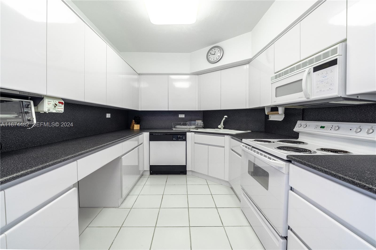 1408 Brickell Bay Drive 1415 & 1416, Miami, FL 33131 photo 11