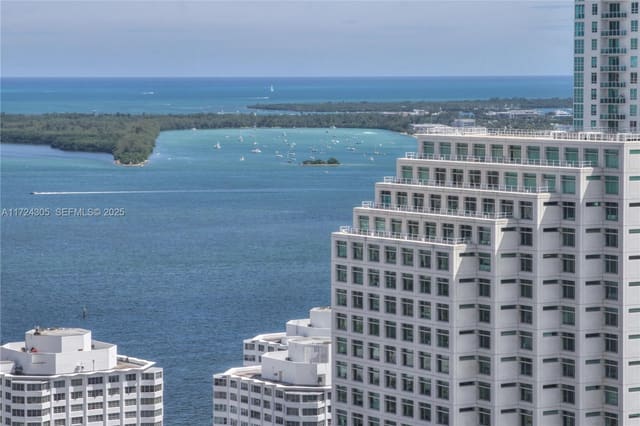 68 SE 6th Street 3511, Miami, FL 33131