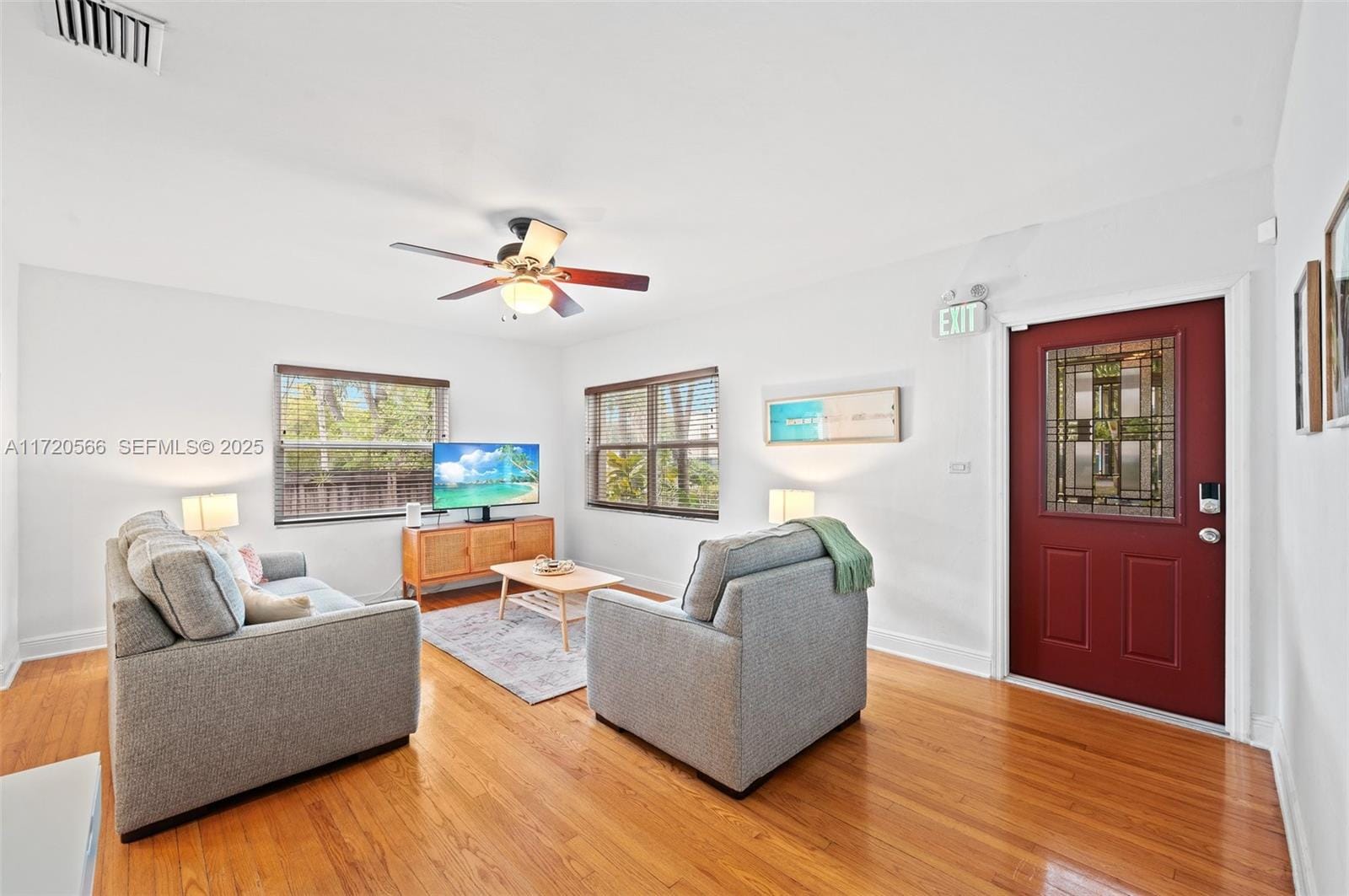 370 Hibiscus Drive, Miami Springs, FL 33166 photo 6