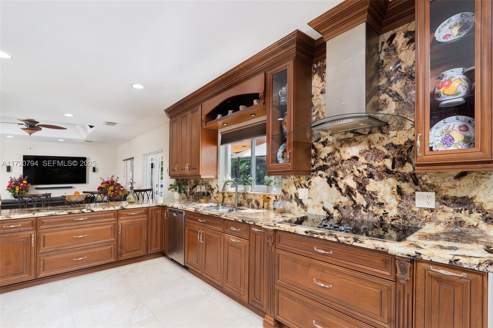 8198 NW 162nd Street, Miami Lakes, FL 33016 photo 16