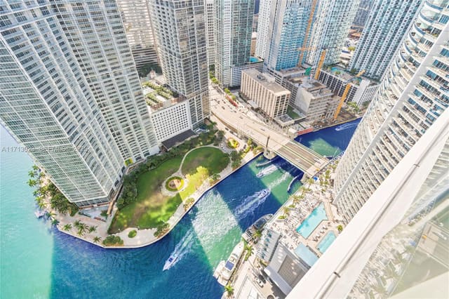 300 Biscayne Blvd Way 4407, Miami, FL 33131